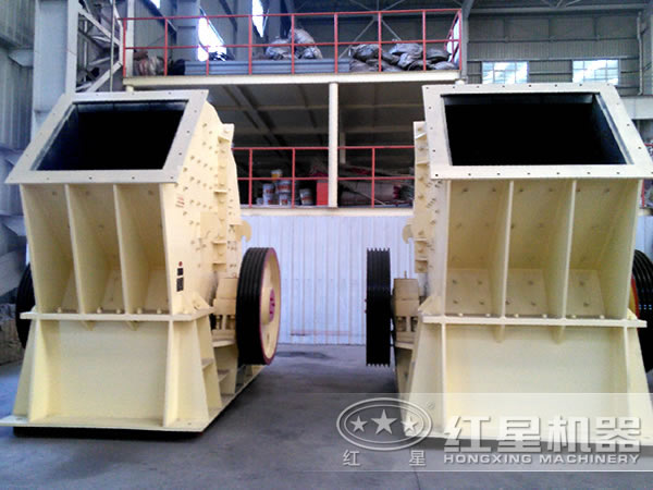 石灰石锤式破碎机展示图 石灰石锤式破碎机展示图