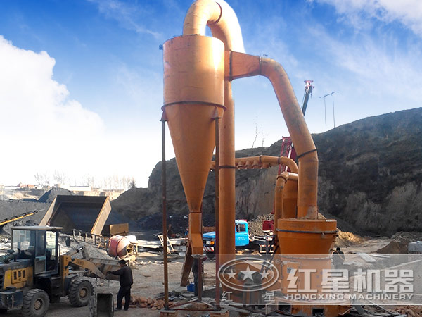 膨润土磨粉生产现场图 膨润土磨粉生产现场图