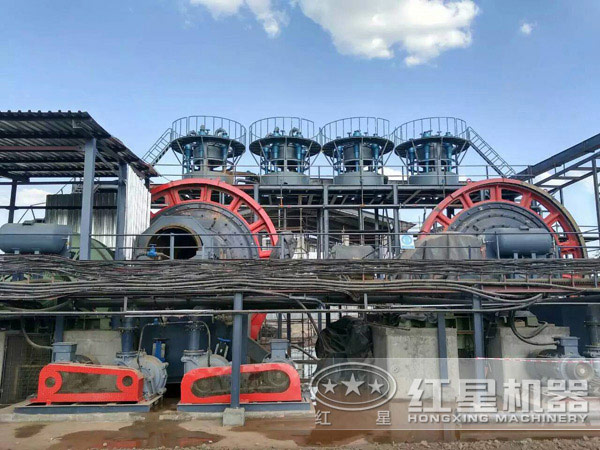 萤石浮选生产现场版实拍图 萤石浮选生产现场版实拍图