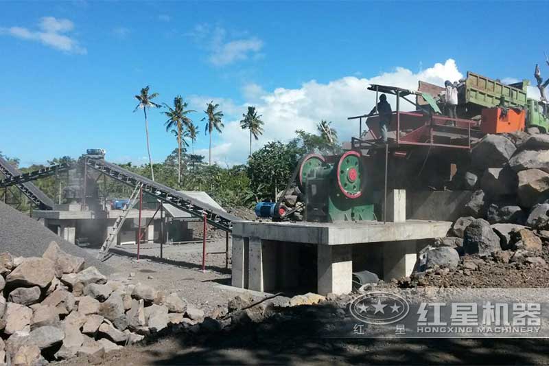 海南花岗岩颚式破碎机处理现场 海南花岗岩颚式破碎机处理现场