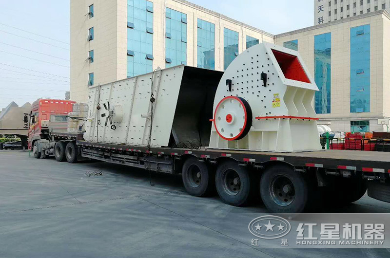 整套重锤破机装车发货现场 整套重锤破机装车发货现场
