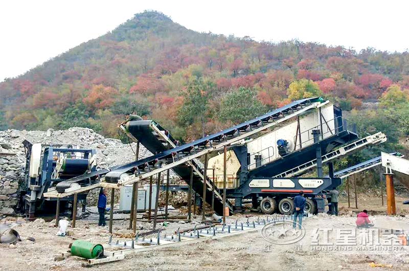 废水泥块破碎机作业现场 废水泥块破碎机作业现场