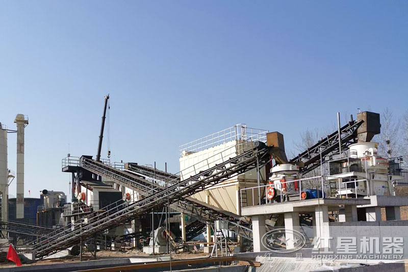 花岗岩粉碎加工现场 花岗岩粉碎加工现场