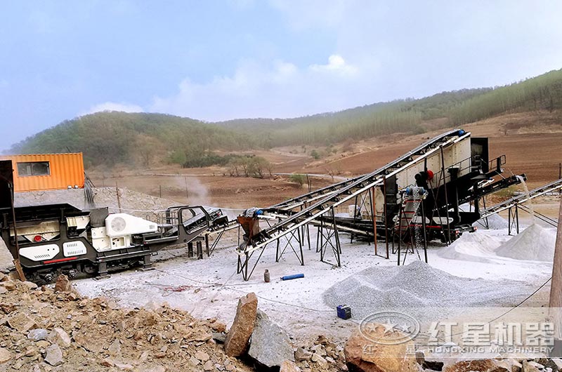 山东某地建筑垃圾作业现场 山东某地建筑垃圾作业现场