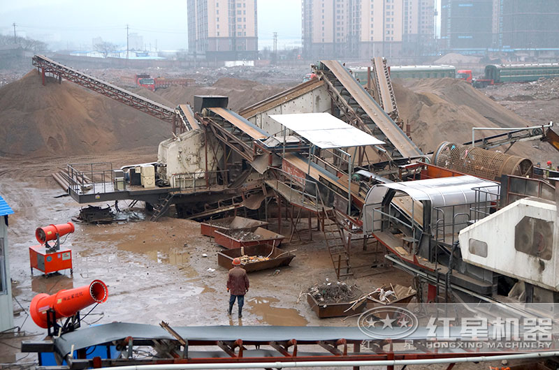 移动式建筑垃圾破碎机生产现场 移动式建筑垃圾破碎机生产现场